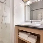 Apartment 8 Personnes Dans Prive, Piscine, In Val Thorens