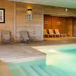 Apartment 8 Personnes Dans Prive, Piscine, In Val Thorens