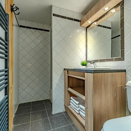 8 Personnes Dans Privé Au Pied Des Pistes Apartamento