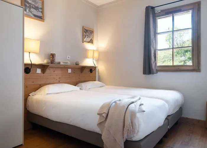 Apartman 8 Personnes Dans Prive, Piscine, In