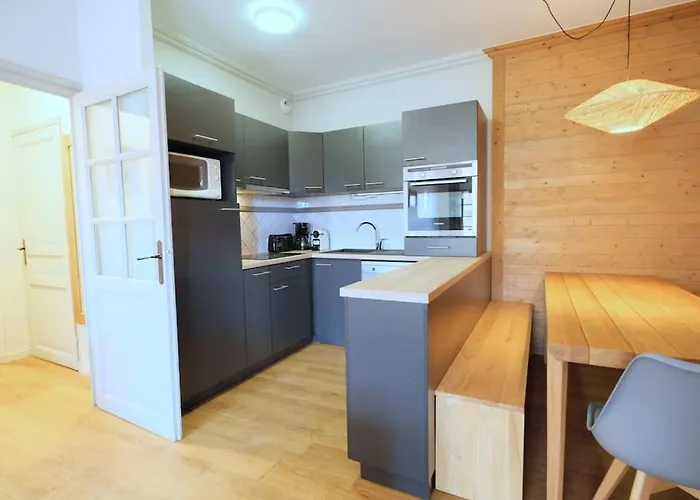 8 Personnes Dans Prive, Piscine, In Val Thorens